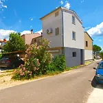 Apartment Lavender 700