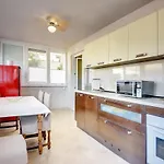 Apartment Mores