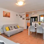 Apartment Dulijana 2042