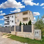 Apartment Anto 1772