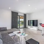 Pleasant Holiday Home In Novigrad