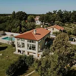 Villa Anica