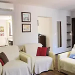 Captain'S Residence