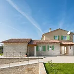 Villa Ovi