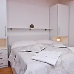 Apartment I&I