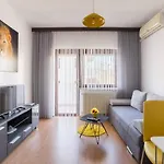 Bagi Apartments & Rooms