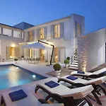 Villa Frida By Hmz Villas