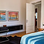 Deluxe Beachfront Apartment Klara, Lovran