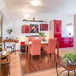 Apartment Studio Lara