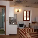 Apartment 52