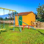 Holiday House Meri