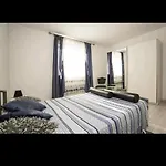 Studio Apartment Luna