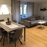 Sunny Apartment Ana