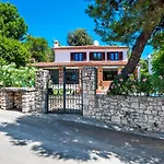 Villa Ra Borik