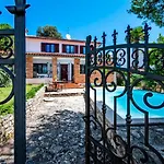 Villa Ra Borik
