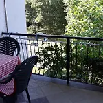 Apartments Mali Maj, Punta 37, Brkljacic
