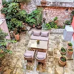 Private Courtyard Medieval Stone Home In Old Town