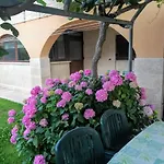 Apartman 100M2, Full Opremljen, Privatni Parking.