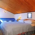 Apartments Mandica