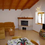 House Elvis, Sveti Kirin