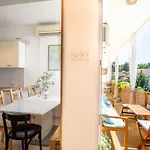 Spacious Apartment By The Sea 8+4