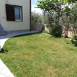 Apartments In Fazana/Istrien 8456