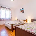 Apartments Dragica