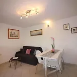 Apartment In Porec With One-Bedroom 7