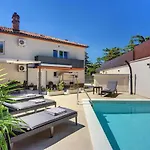 Holiday Home In Pula/Istrien 11083