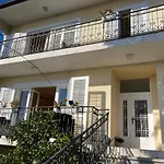 Villa Kaki Nur 5 Minuten Ueber Die Treppe Zum Strand, Mit Fantastischer Aussicht Und Freiem Parken