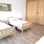 Apartman Tomo