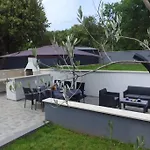 Apartment In Park Forest Soline Near The Sea