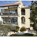 Villa Radic