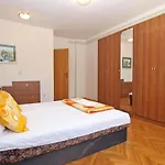 Apartments Puntizela 727