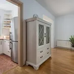 Apartment Melarnian Near The Beach In Umag