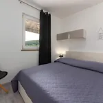 Apartmani Astrid