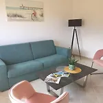 Apartment Pineta With Terrace & Park Wood View
