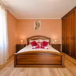 Villa Brbon - Serene Getaway