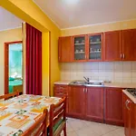 Apartment Damir 50 Meters From The Beach