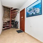 Apartment Amici With Terrace In Center Of Rovinj
