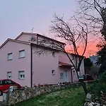 Apartment Tomas Near The Beach