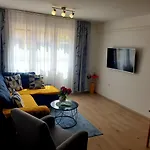 Apartment Mon Cheri-Located In A Quiet Neighbourhood Near Beaches Free Parking