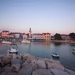 Pleasing Place
