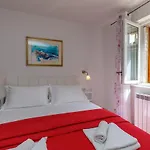Apartments Lavizatic