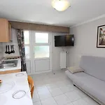 Rooms And Apartment Stefan
