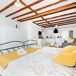Apartment De Amicis
