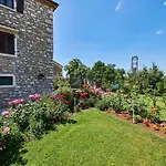 Apartments Mirna Stress Free
