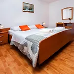 Apartments Valdibora