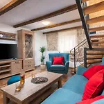 Holiday House Brnistra