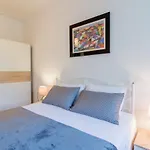 Secret Garden Apartment